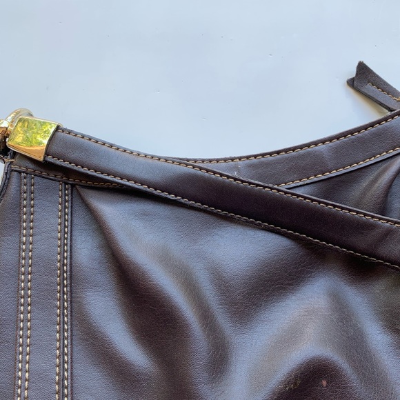 COPY - Cute Brown Leather Liz Claiborne Bag - Picture 6 of 9